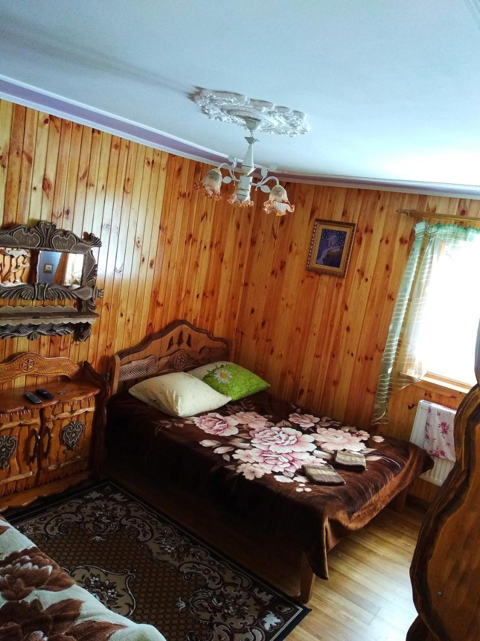 Різьбярська садиба Славское Экстерьер фото