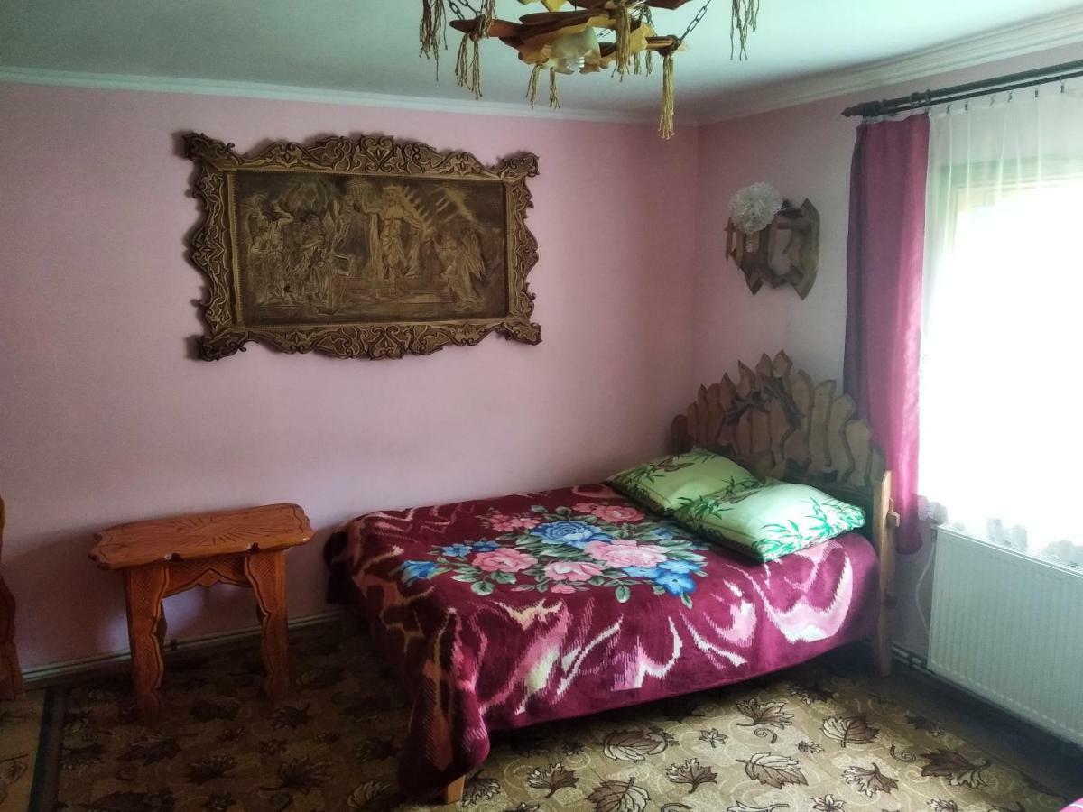 Різьбярська садиба Славское Экстерьер фото